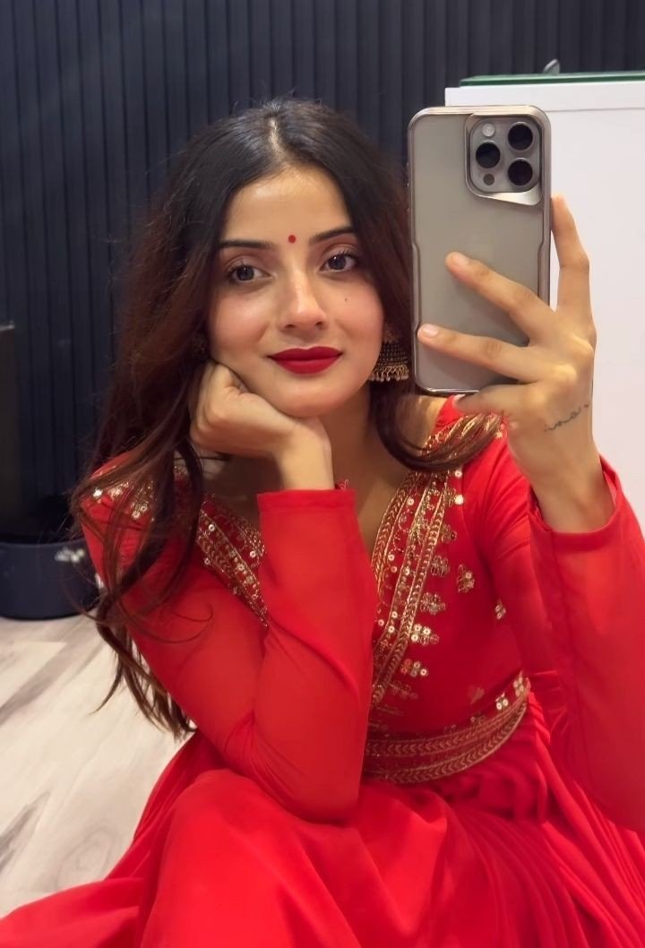 Indian-Fashion-Girls-Dp