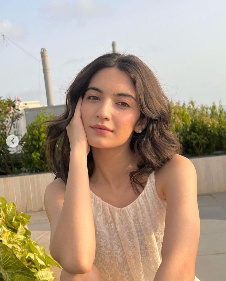 Instagram-Model-Girl-DP