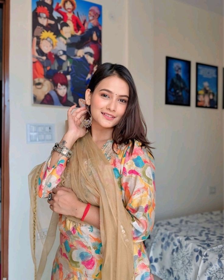 cute-girls-pic-for-instagram-dp