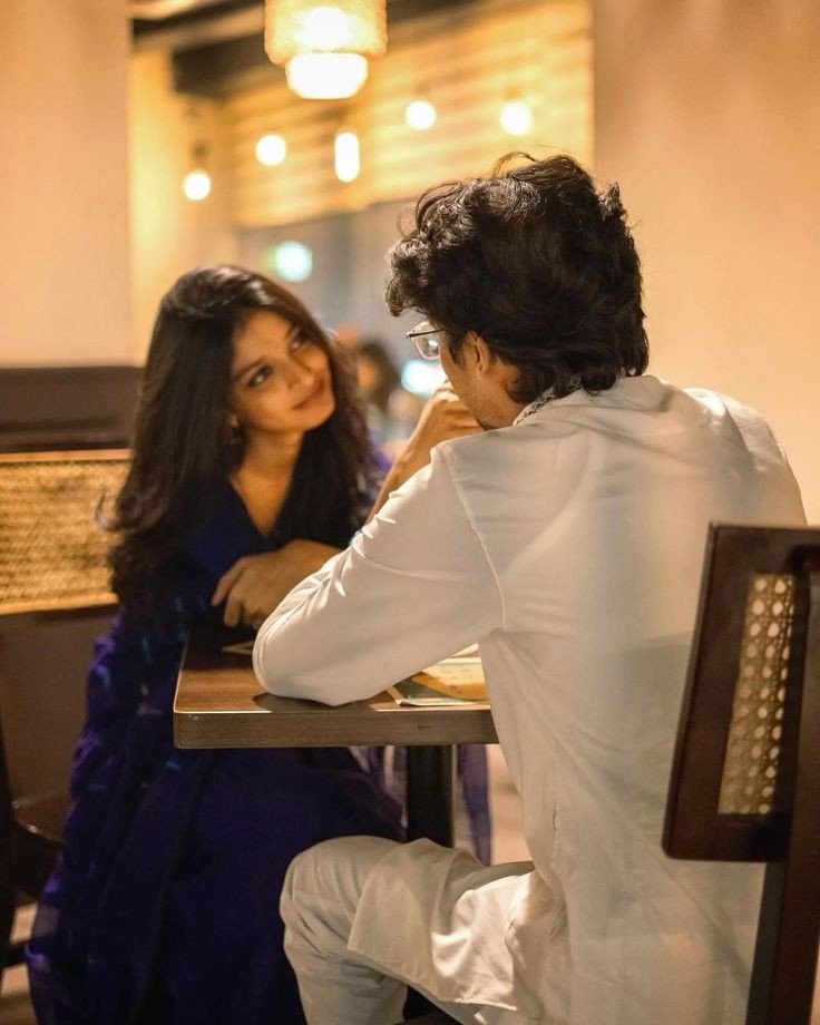 half-half-instagram-cute-couple-dp-animation