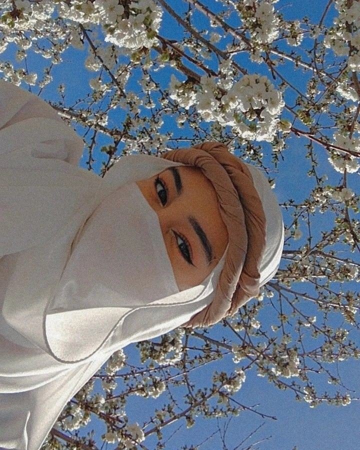 hijab-dp-black-and-white