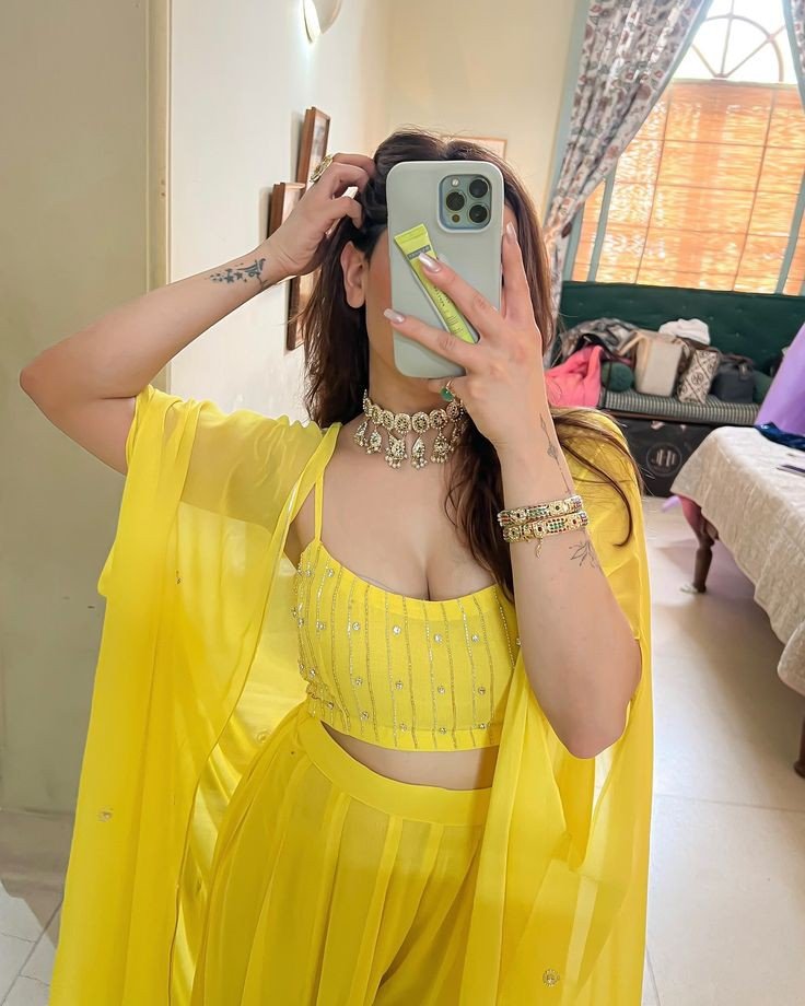 instagram-dp-for-girls-aesthetic-attitude