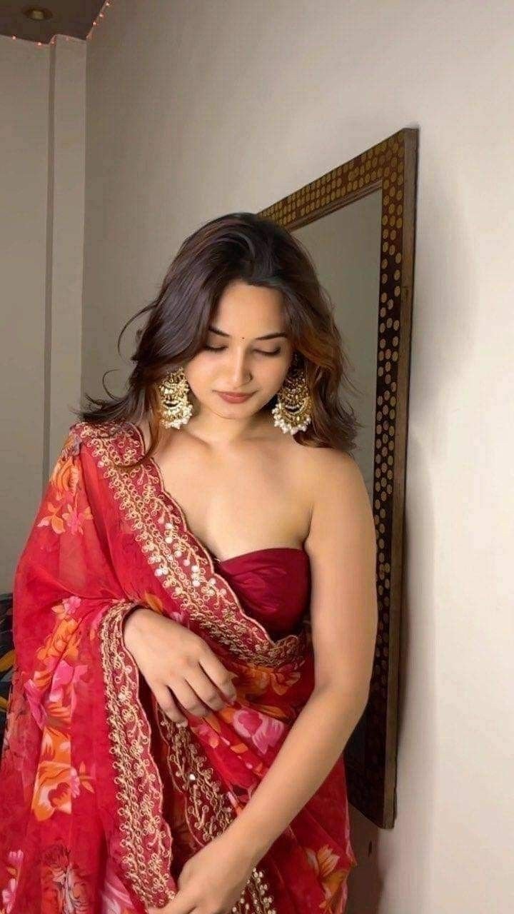 instagram-dp-for-girls-attitude-simple