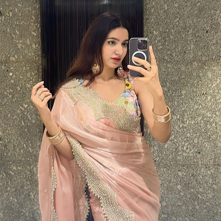 instagram-dp-girl-doll-stylish