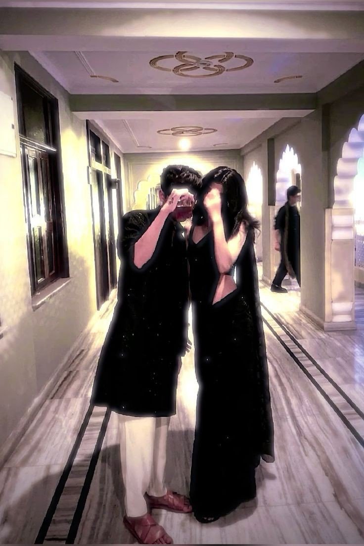 love-couple-dp-for-instagram