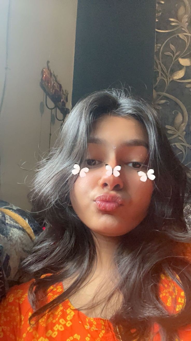 real-pic-girl-simple