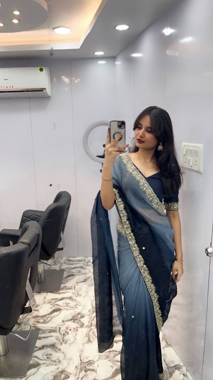 saree-girl-dp-aesthetic