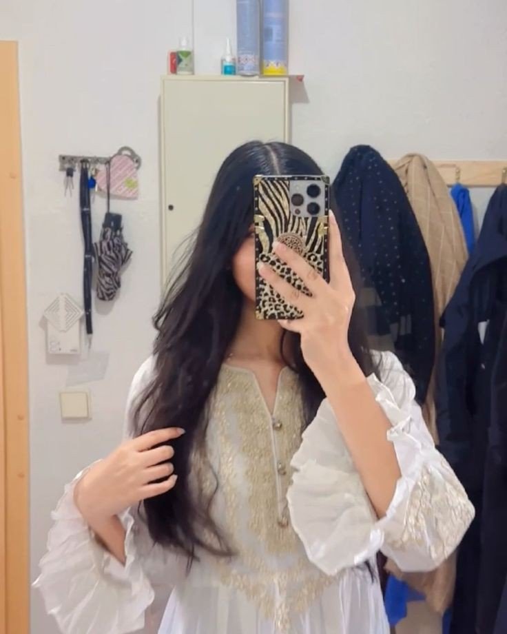 secret-girl-profile-picture