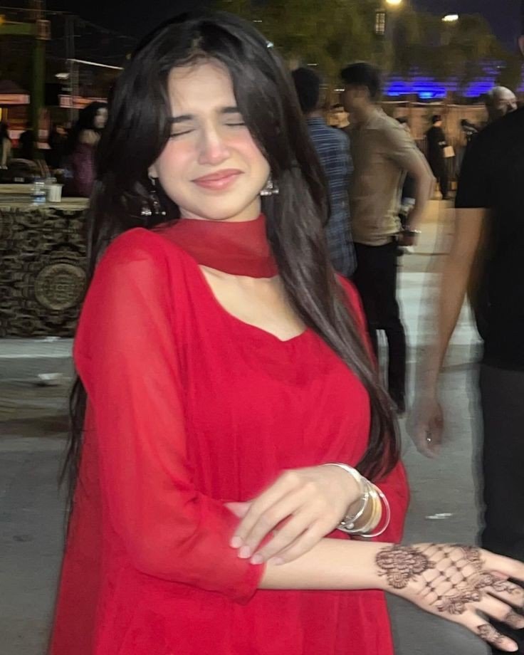 beautiful-girl-photo-dp-instagram