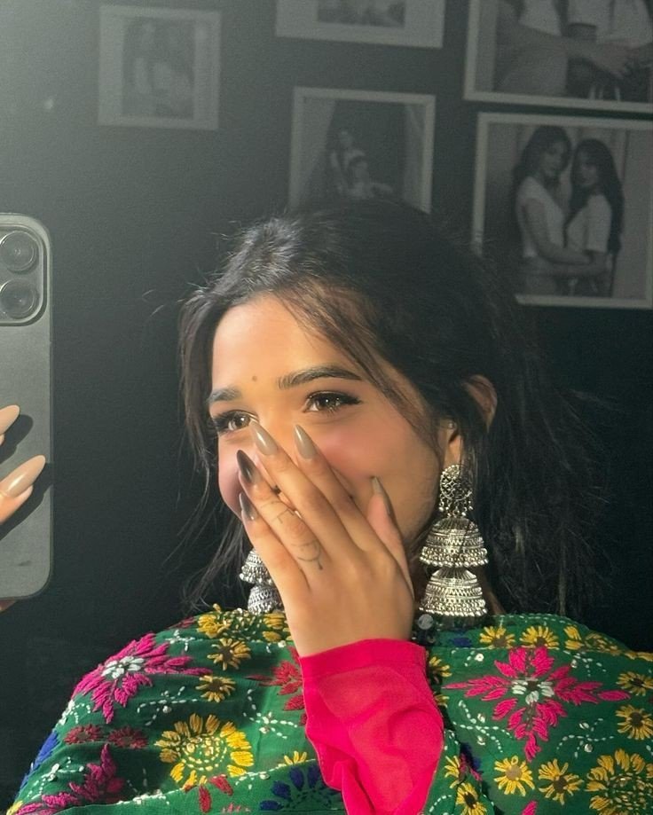 cute-girl-photo-dp-instagram-for-girl