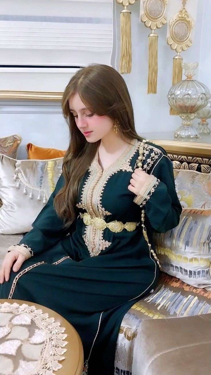 girl-photo-dp-instagram-black-and-white