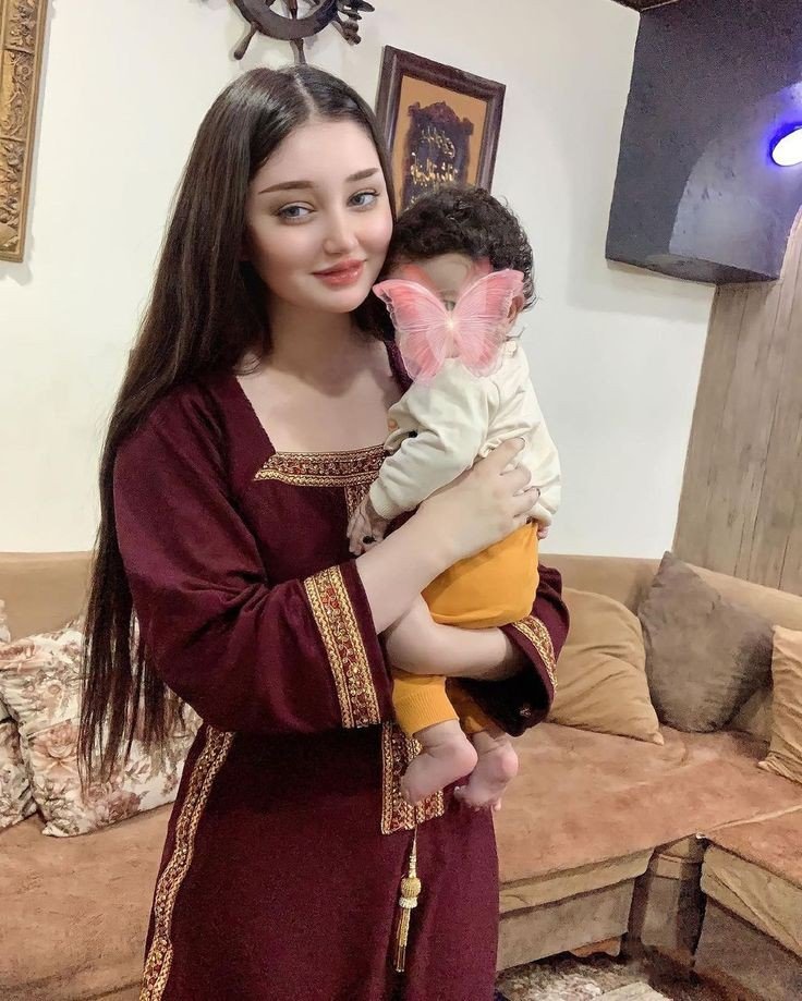 girl-photo-dp-instagram-black-attitude