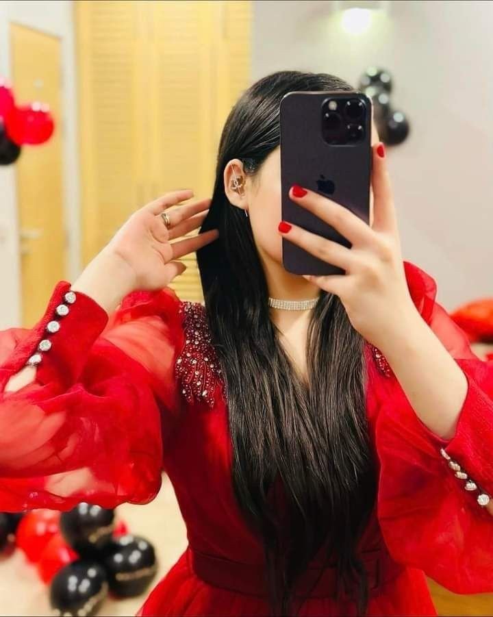 mirror-selfie-boy-dp-stylish