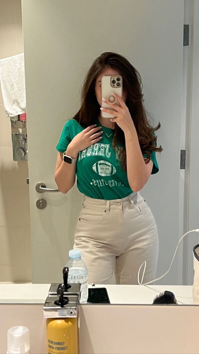 mirror-selfie-dp-for-girl-attitude