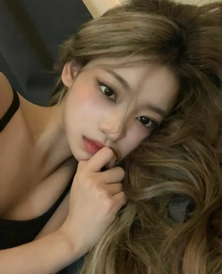 a-cute-korean-girl-pic