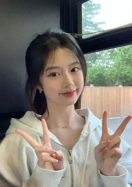 alone-korean-girl-dp