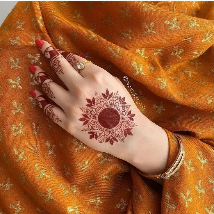 bail-back-hand-mehndi-design