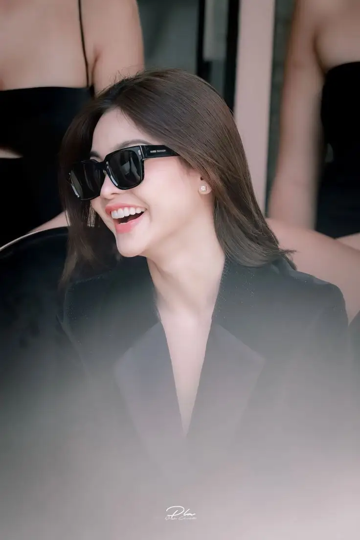 beautiful-cute-simple-girl-pic--years