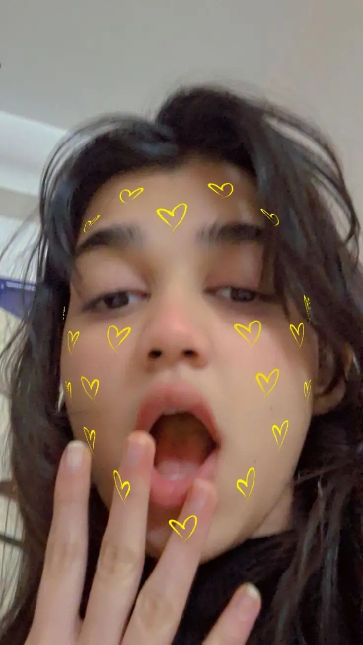 black-hide-face-girl-pic