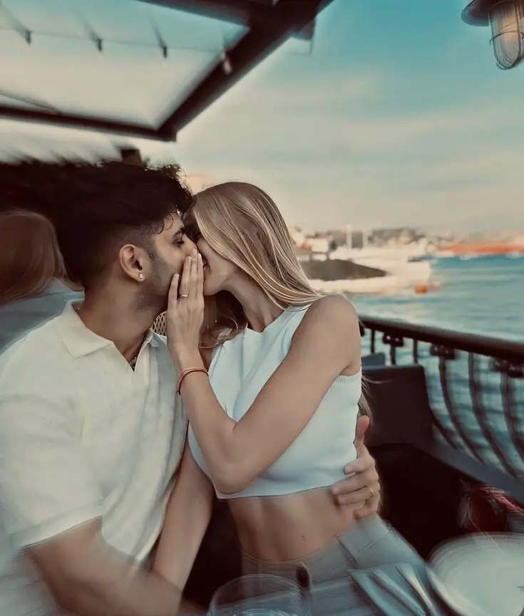 boy-girl-hand-pic-love-dp-for-instagram