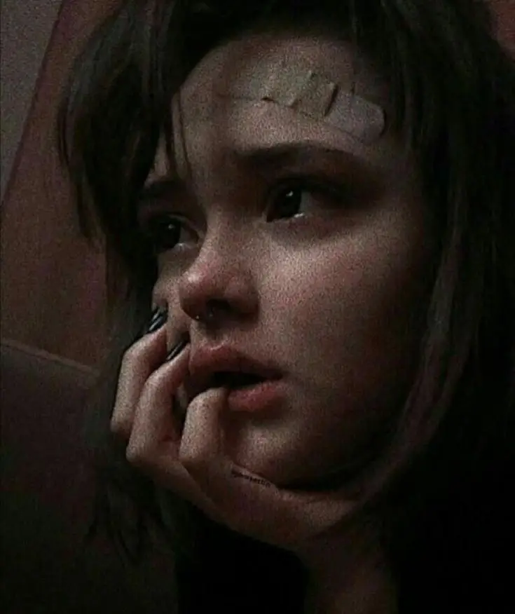 broken-heart-depressed-sad-girl-dp