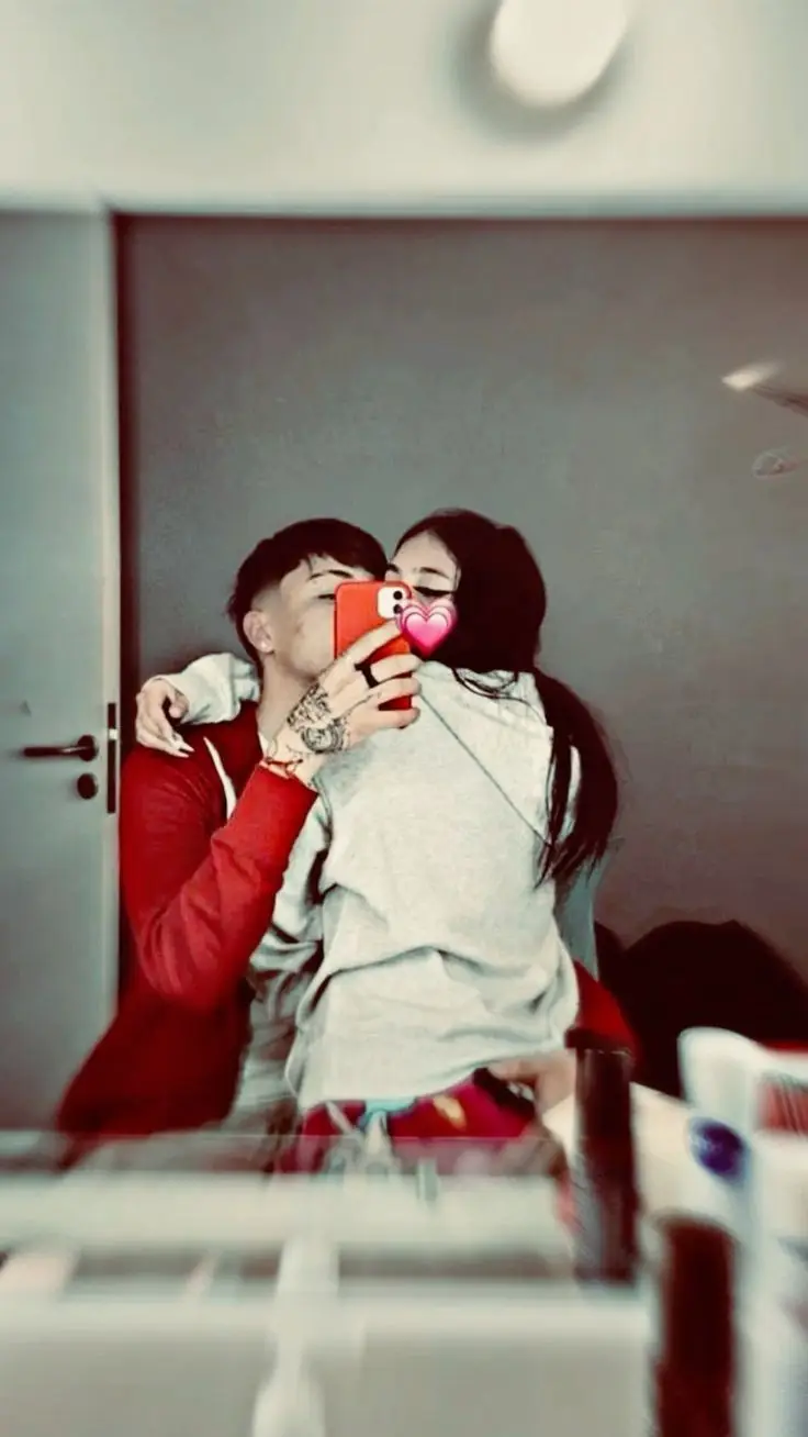 couple-profile-love-dp