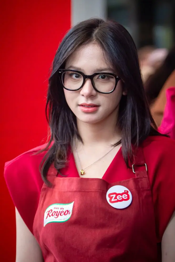 cute-and-simple-girl-pic