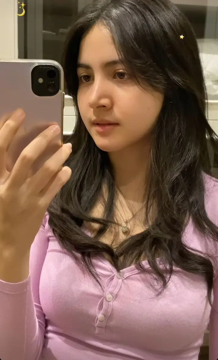 cute-love-dp-pic-girl-simple