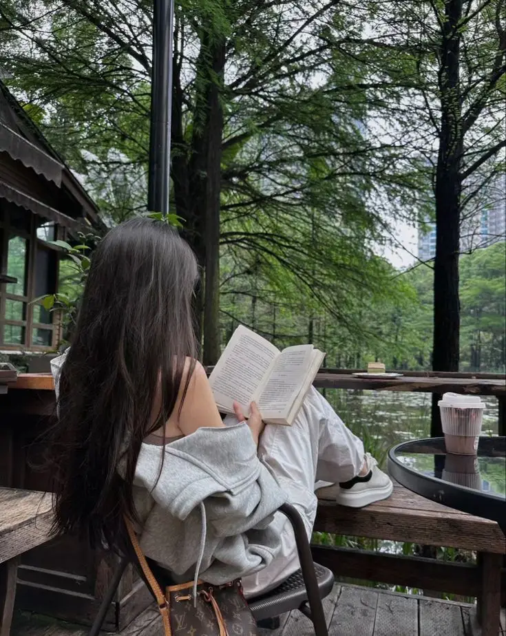 cute-sad-girl-dp-attitude