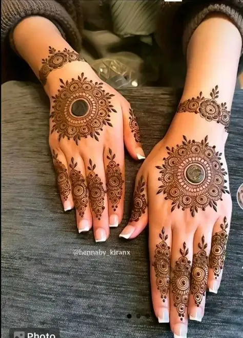 dubai-back-hand-mehndi-design