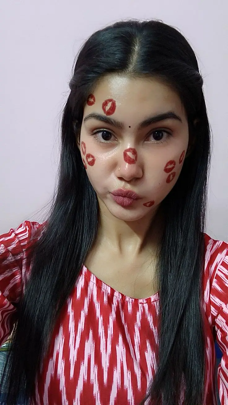 hidden-face-girl-pic-aesthetic