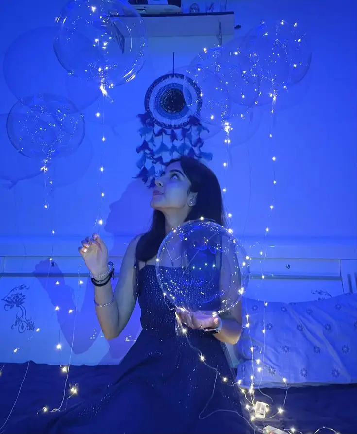 instagram-dp-for-girls-aesthetic-attitude