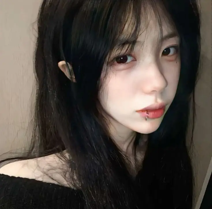 korean-girl-cartoon-dp-for-instagram