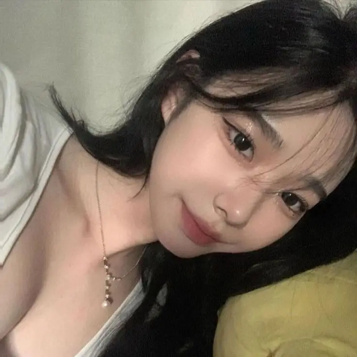 korean-girl-pic-attitude-for-instagram