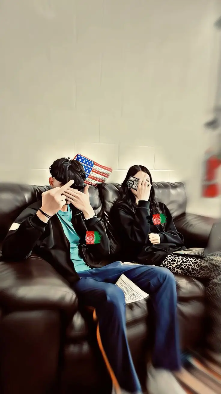 love-dp-black-background