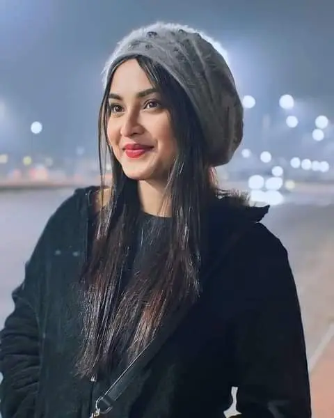 single-girl-dp-cartoon-for-instagram