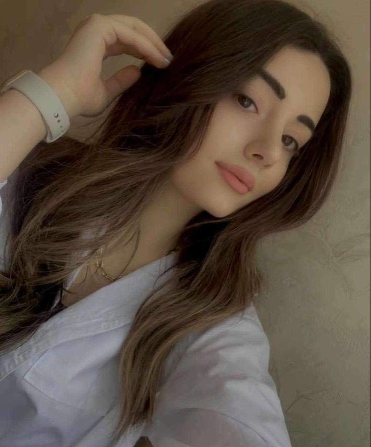 cute-attractive-whatsapp-dp