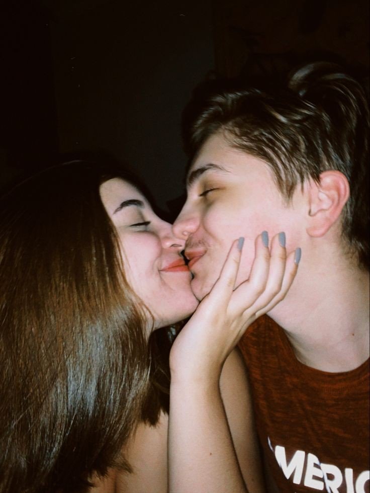 love-sad-dp-girl-attitude-for-instagram